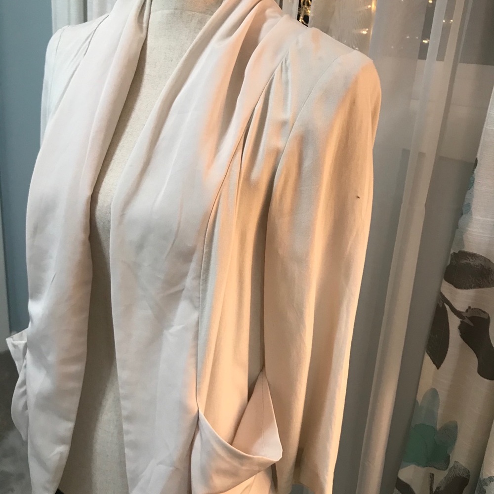 Blue kimchi beige top